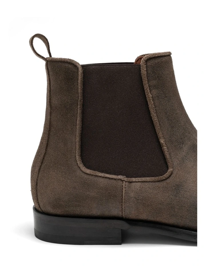 Saddleview Chelsea Boot in Dark Taupe image 5