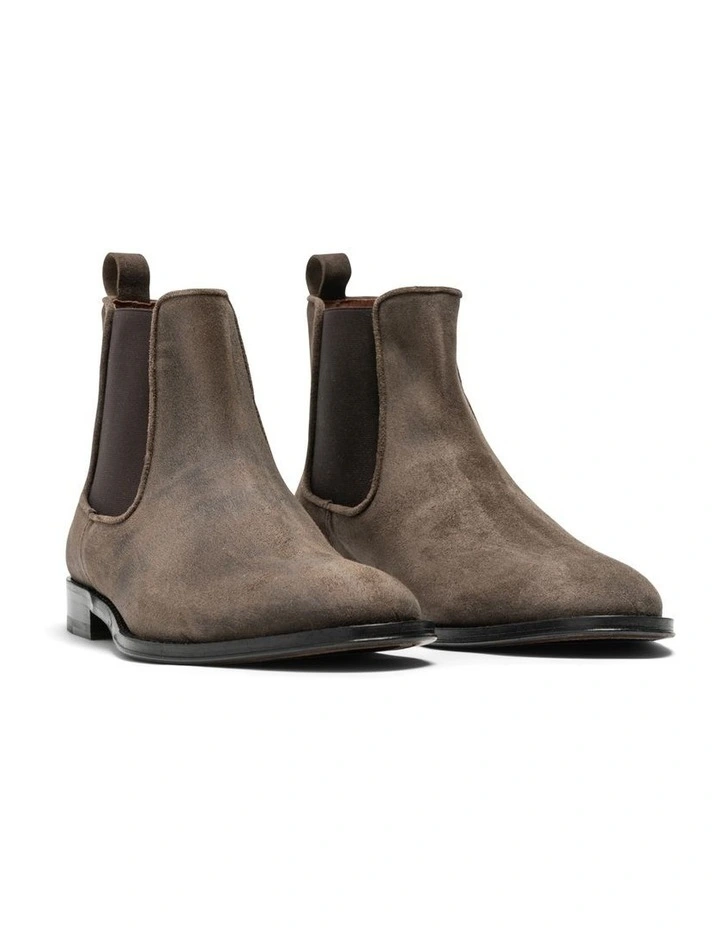 Saddleview Chelsea Boot in Dark Taupe image 6
