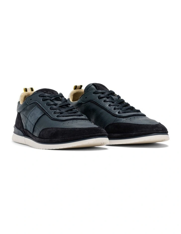 Parnell Sneaker in Navy image 4