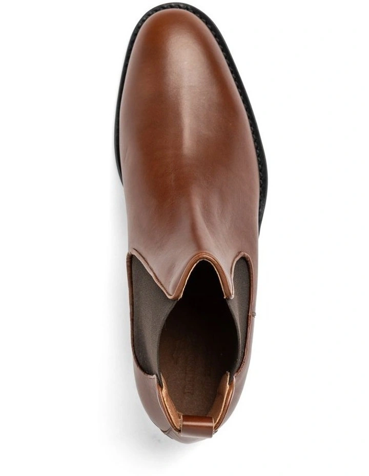 Saddleview Chelsea Boot in Brown image 6