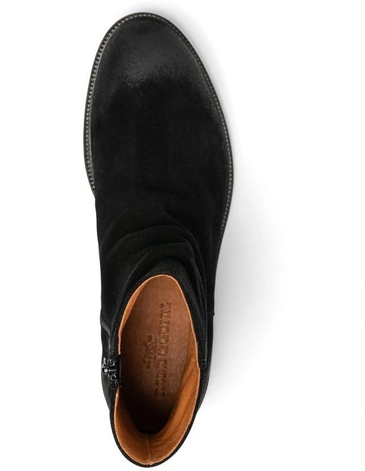 Port Wells Zip Boot in Black image 6
