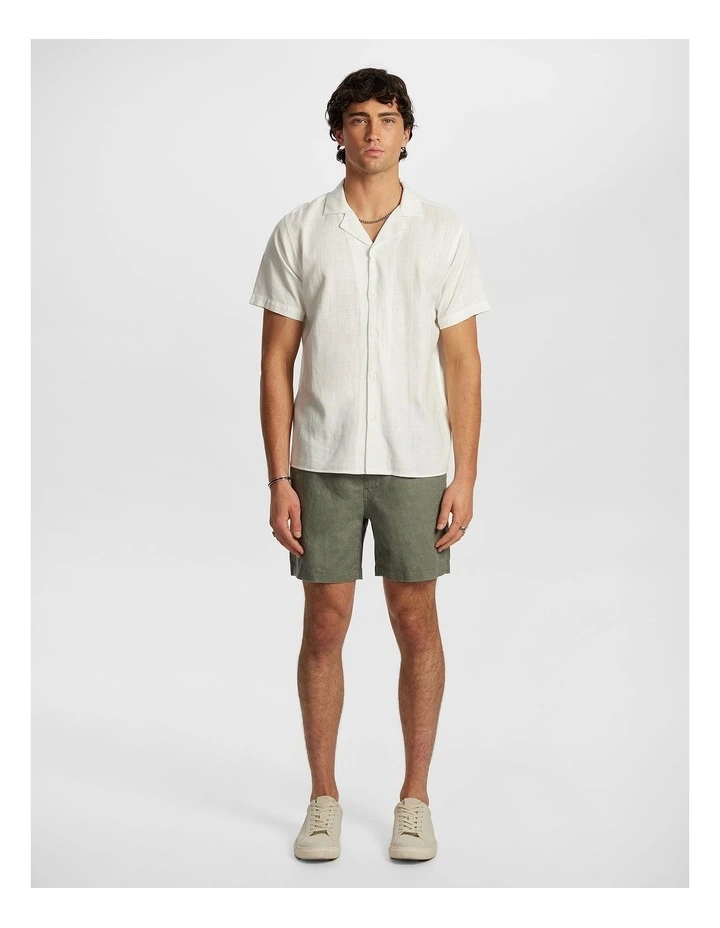 Manta Linen Short in Khaki image 5