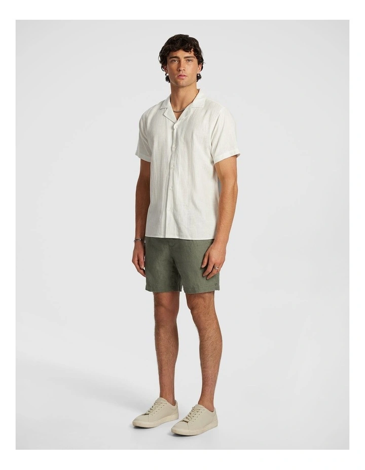 Manta Linen Short in Khaki image 6