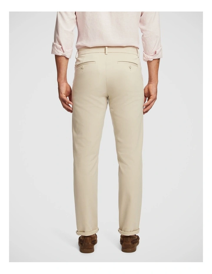 Energy Regular Chino in Natural image 2
