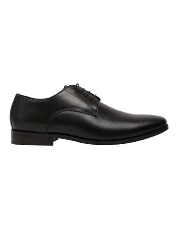 Larry Derby Shoe in Black