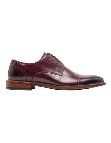 Hudson Toe Cap Derby Shoes in Burgundy