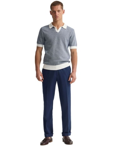 Navy/Ecru colour