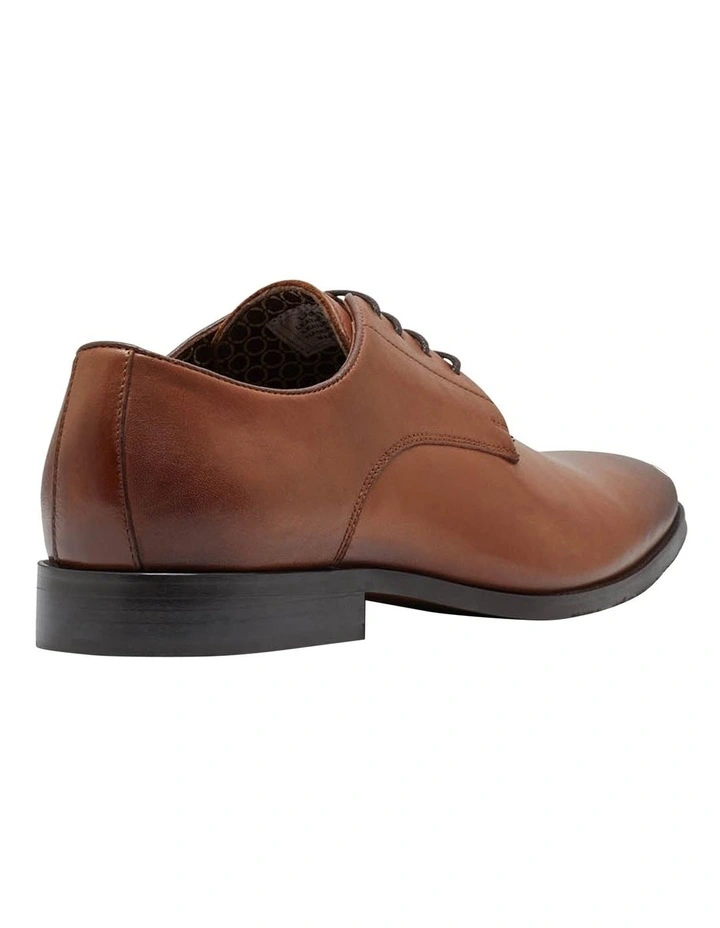 Larry Leather Derby Shoes in Tan image 4