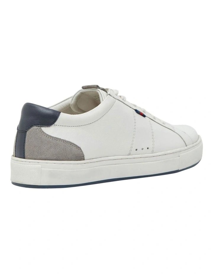 Matteo Leather Sneaker in White image 3