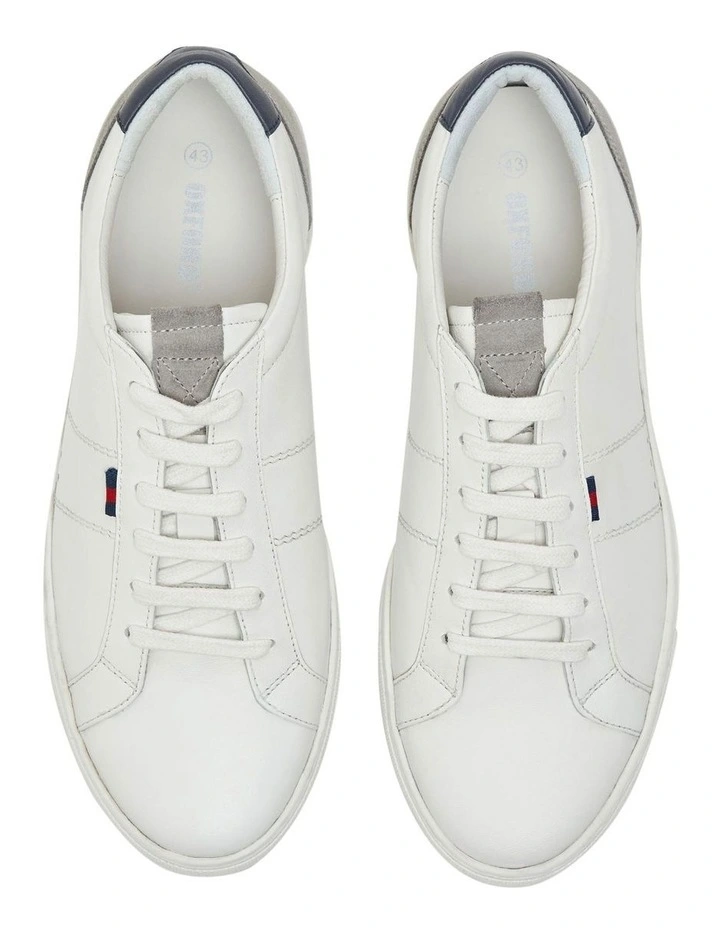 Matteo Leather Sneaker in White image 5