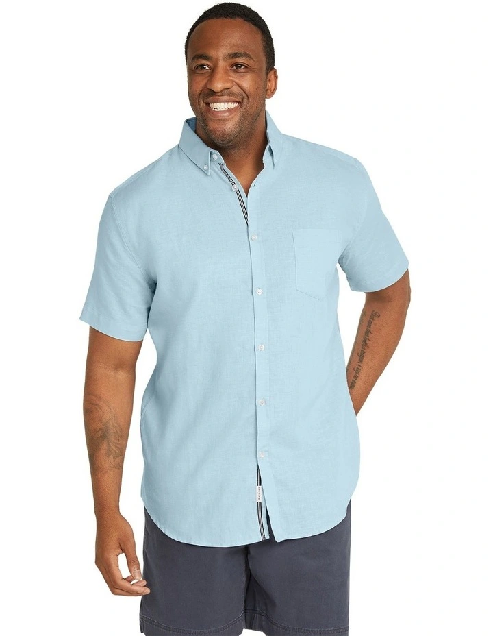 Fresno Linen Shirt in Sky image 1