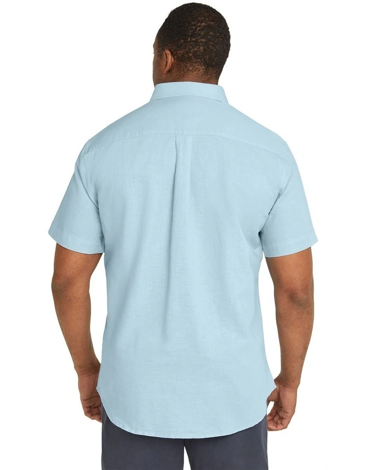 Fresno Linen Shirt in Sky image 2