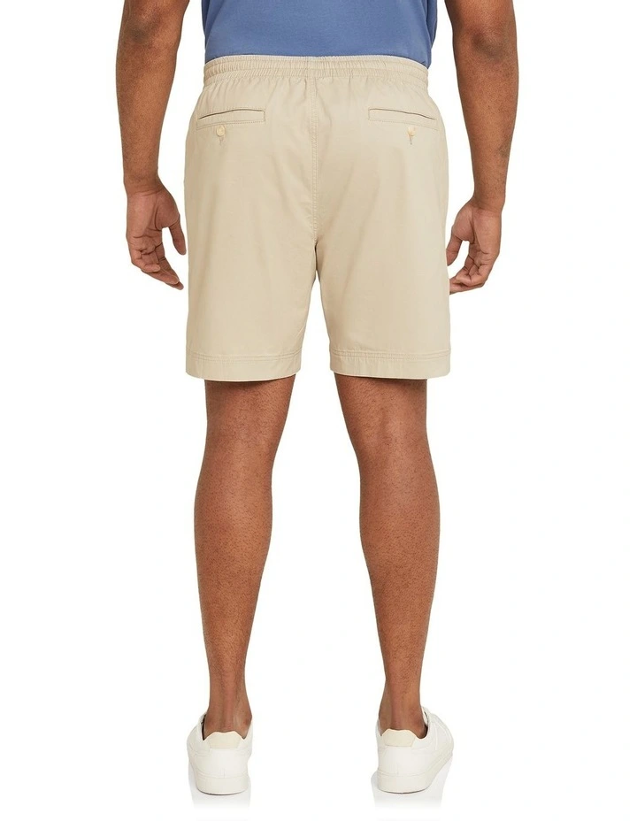 Cowan Walk Short in Sand image 2