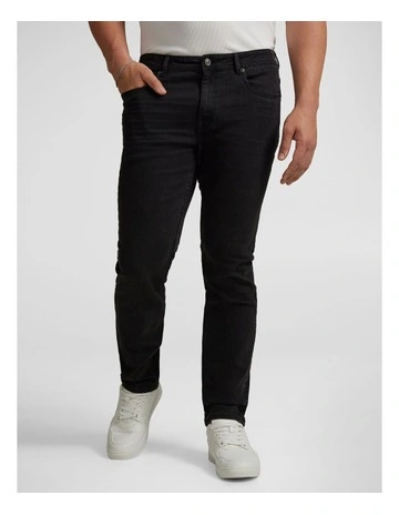 Ronnie Tapered Fit Jean in Washed Black