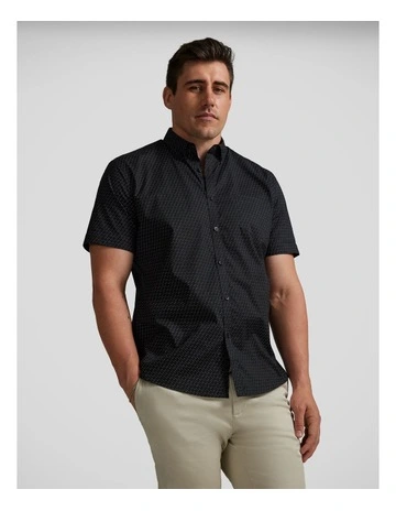 Butler Stretch Shirt in Black