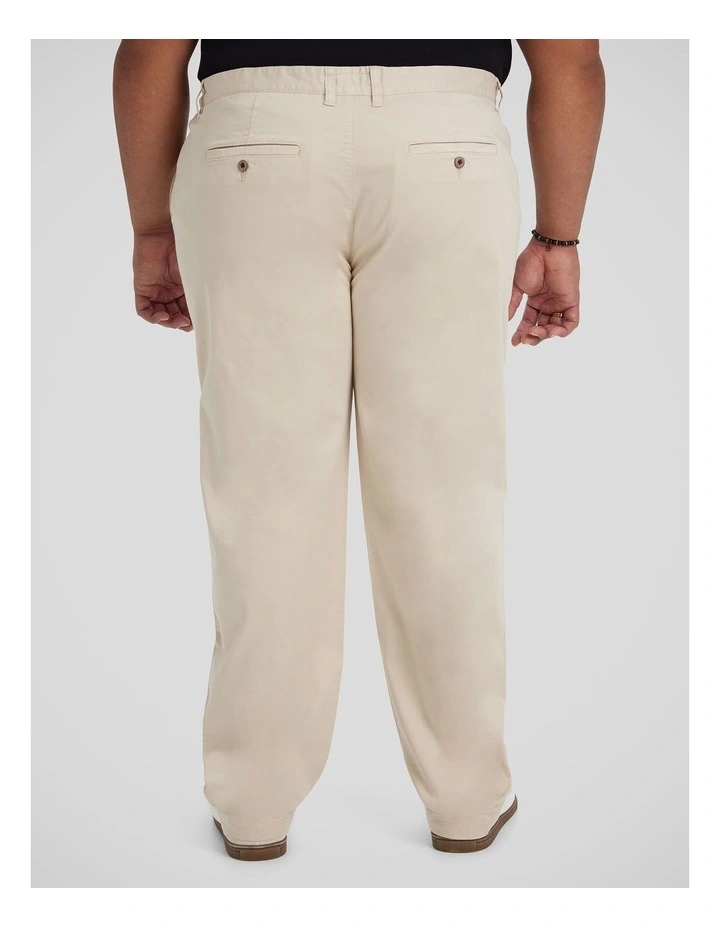 Brando Classic Chino in Chalk image 2