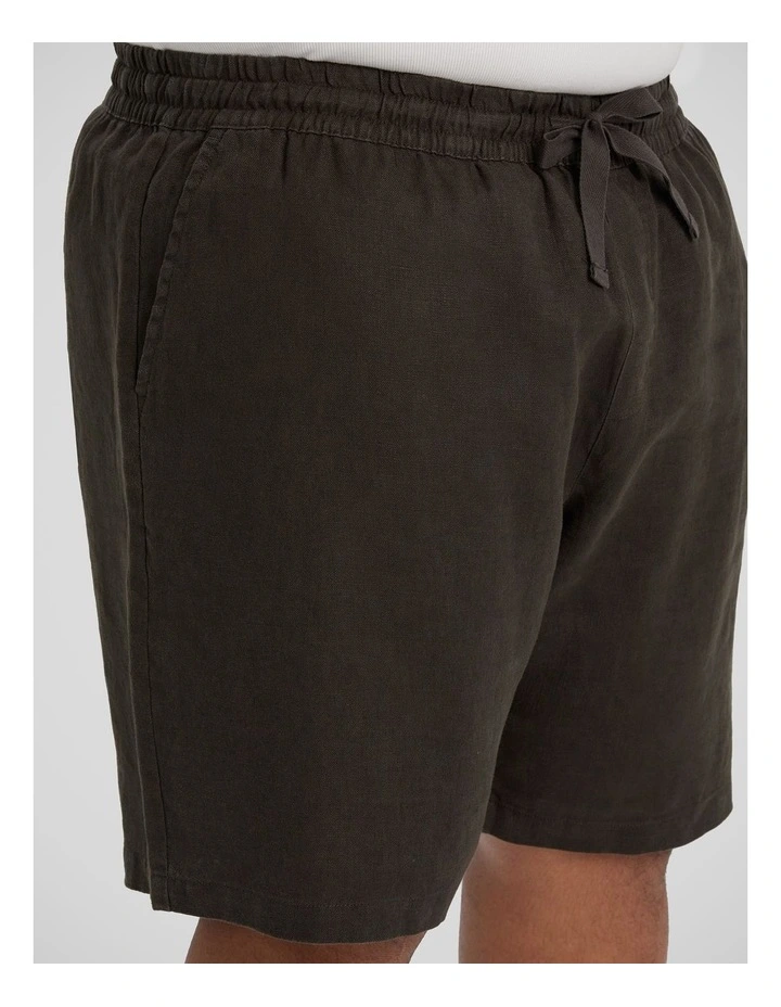 Resort Linen Short in Army image 3