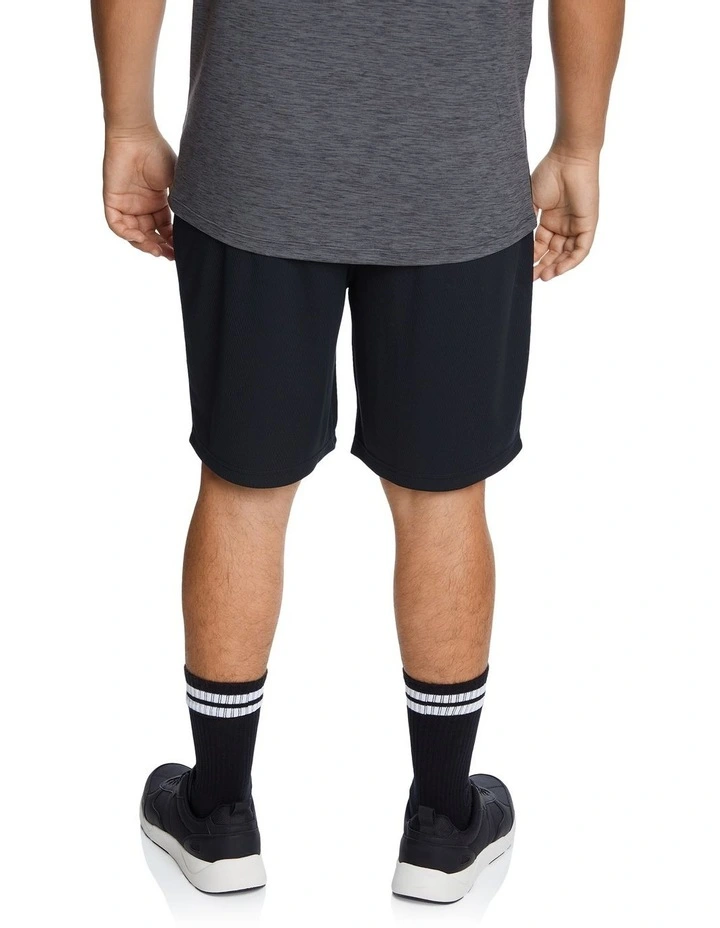 Active Textured Knit Short in Black image 3