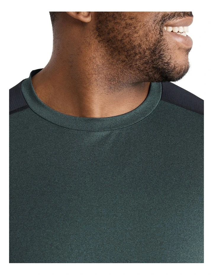 Active Panel Tee in Green image 3