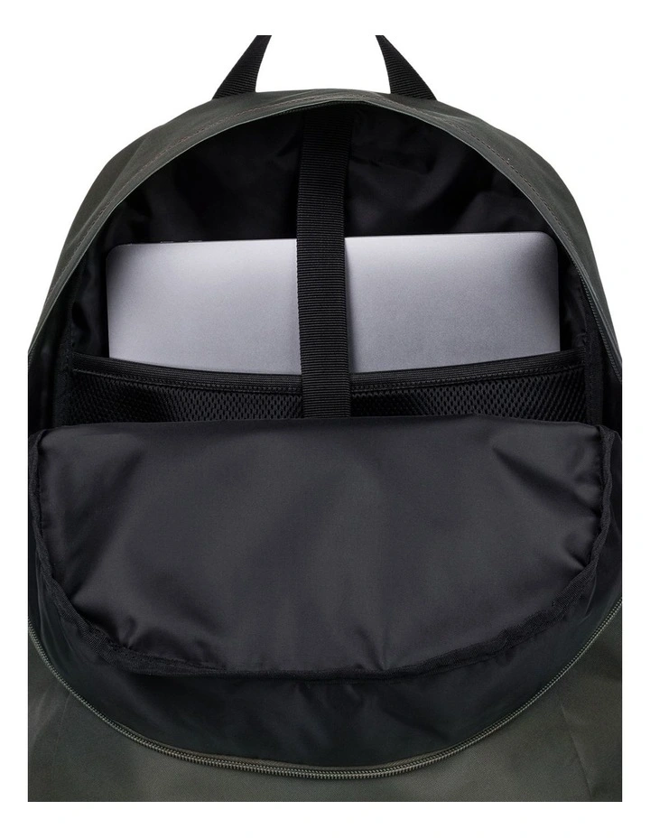 Infinity 20L Medium Backpack in Green image 4