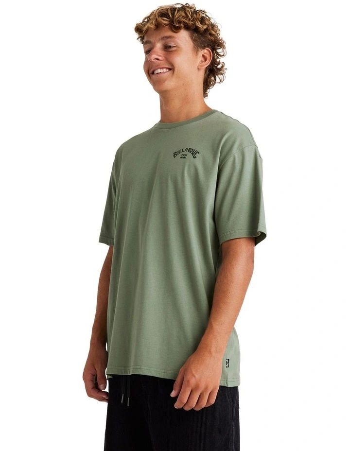 Team Arch T-shirt in Green image 3