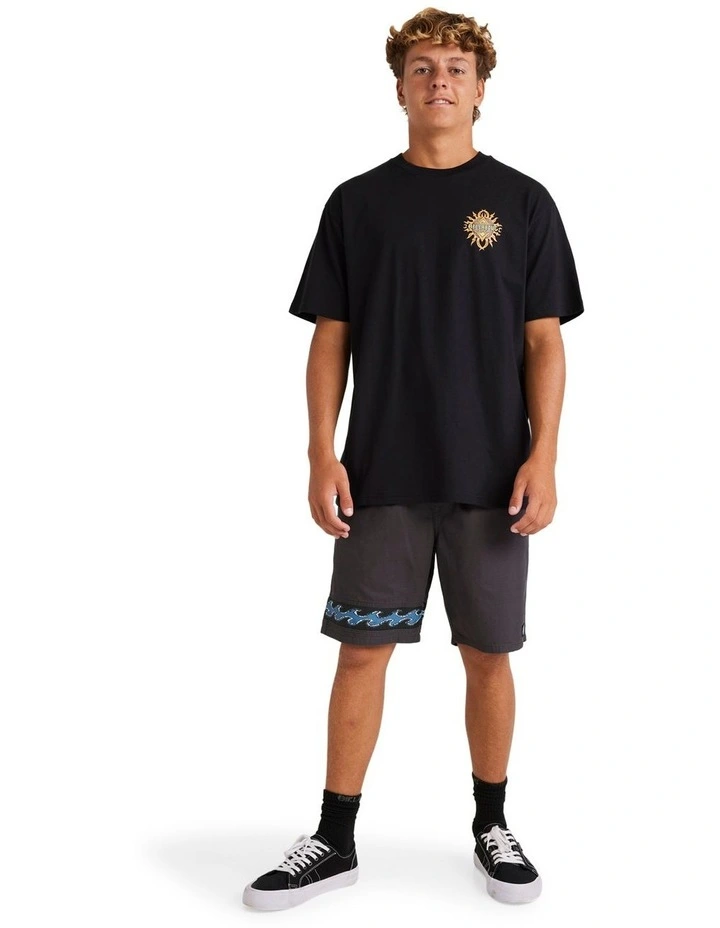 Sun Up T-shirt in Black image 5