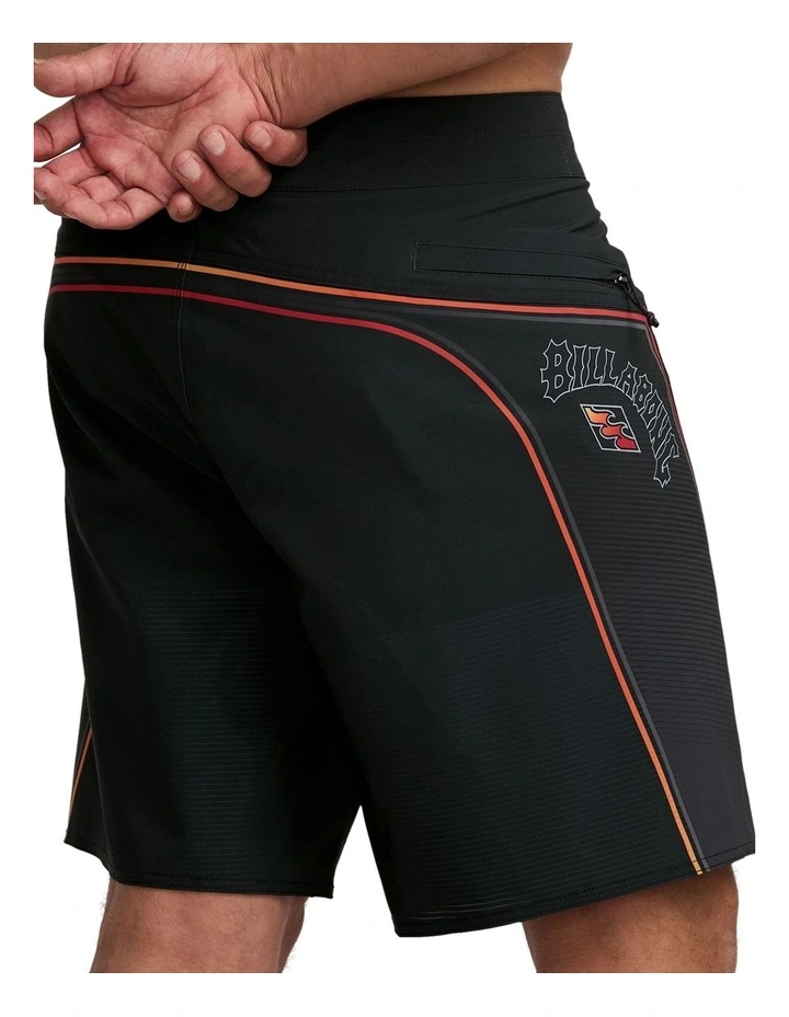 Straddie Airlite Boardshorts in Black image 5