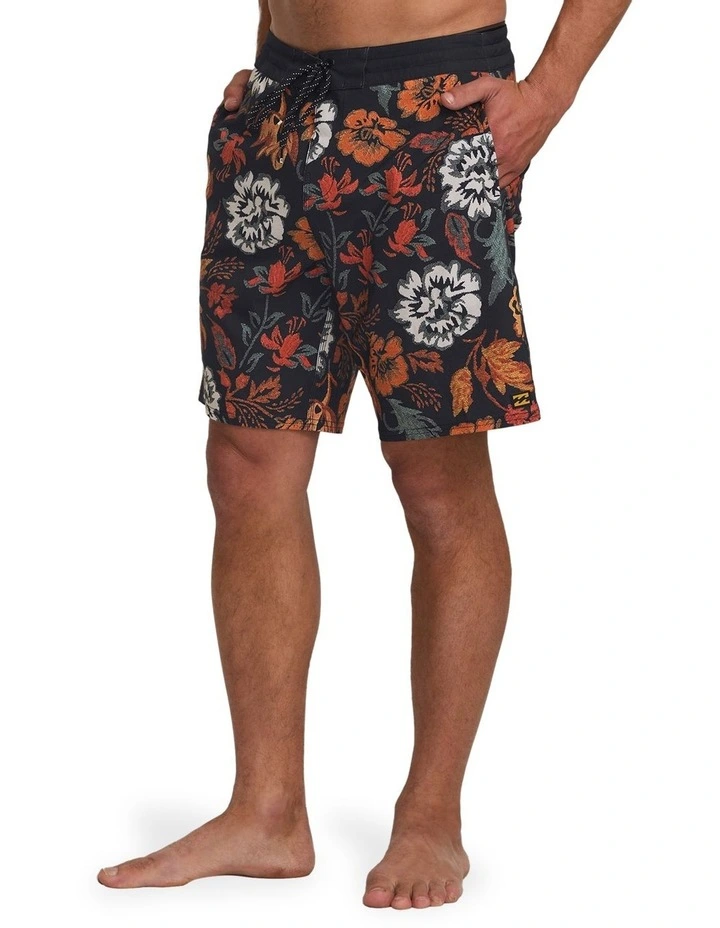 Sundays Lo Tide Boardshorts in Black image 3