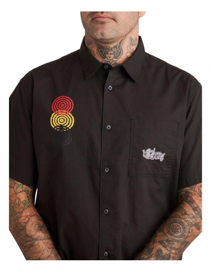 Otis Circles Short Sleeve Shirt in Black image 4
