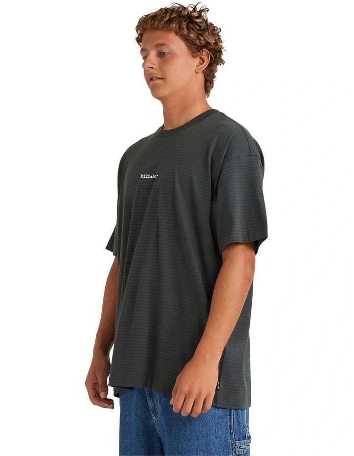 Absense T-shirt in Green image 3