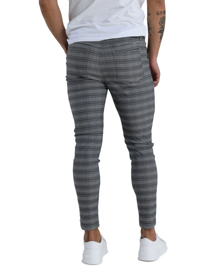 Essex Classic Checkered Pant in Grey image 2