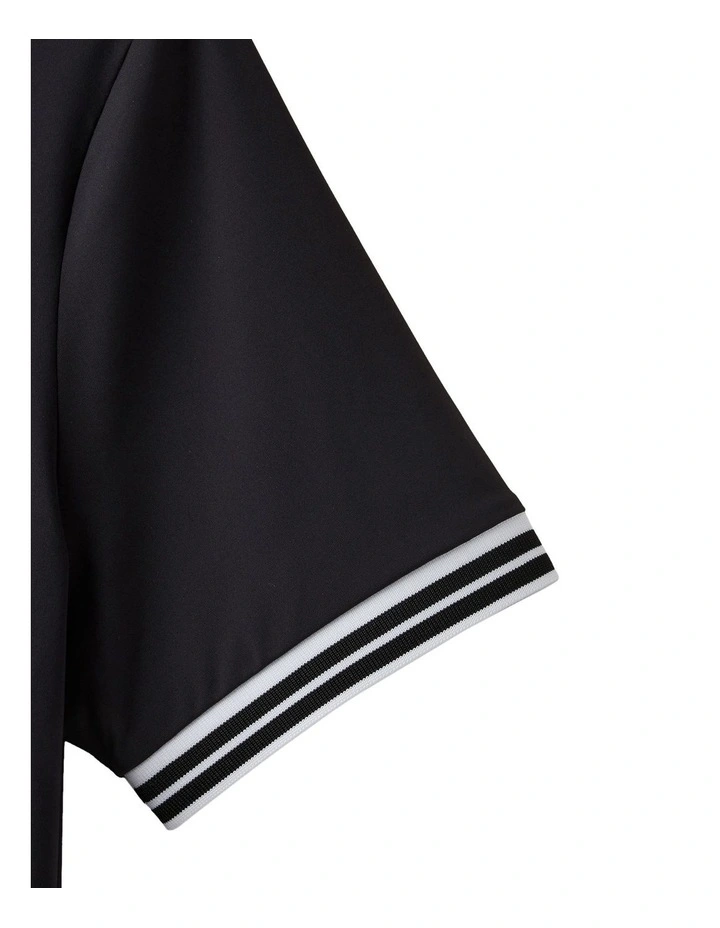 Crest Polo in Black image 4