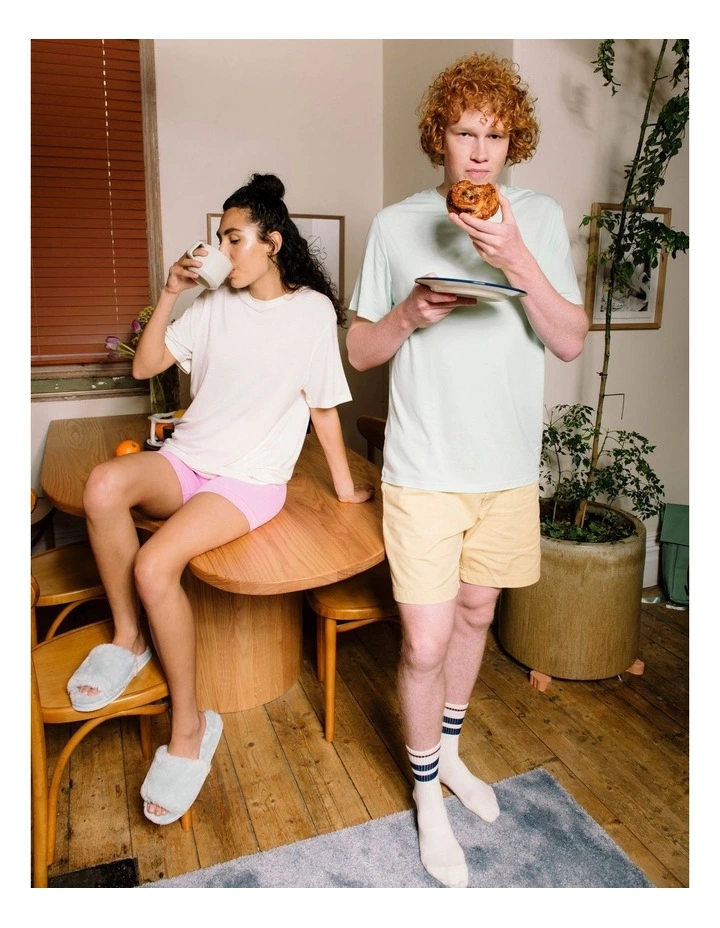 Classic T-shirt in Snow image 4