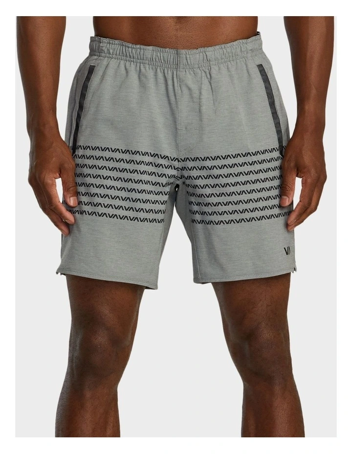 Yogger Stretch Shorts 17 Inch in Grey image 1