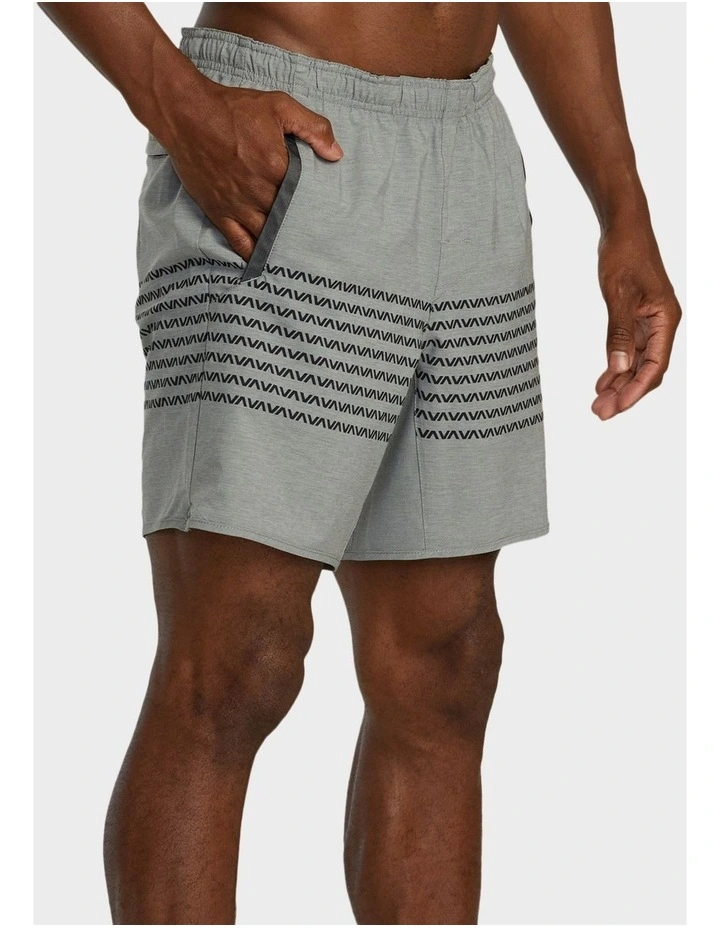 Yogger Stretch Shorts 17 Inch in Grey image 6