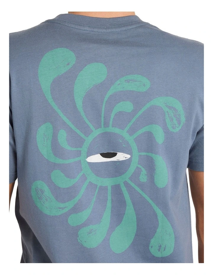 La Eye Swirl Pocket T-shirt in Blue image 4