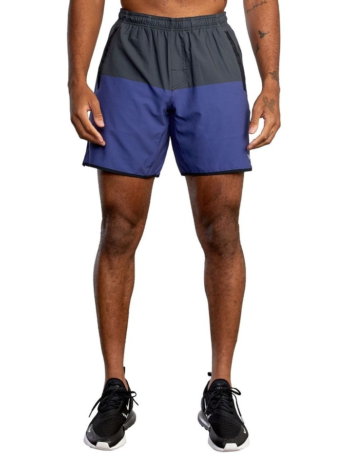 Yogger Stretch Elastic Shorts 17" in Multi