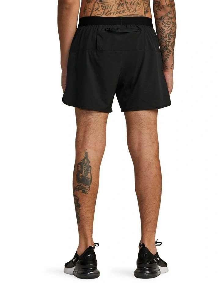 Runner 14 Inch Walkshorts in Black image 2