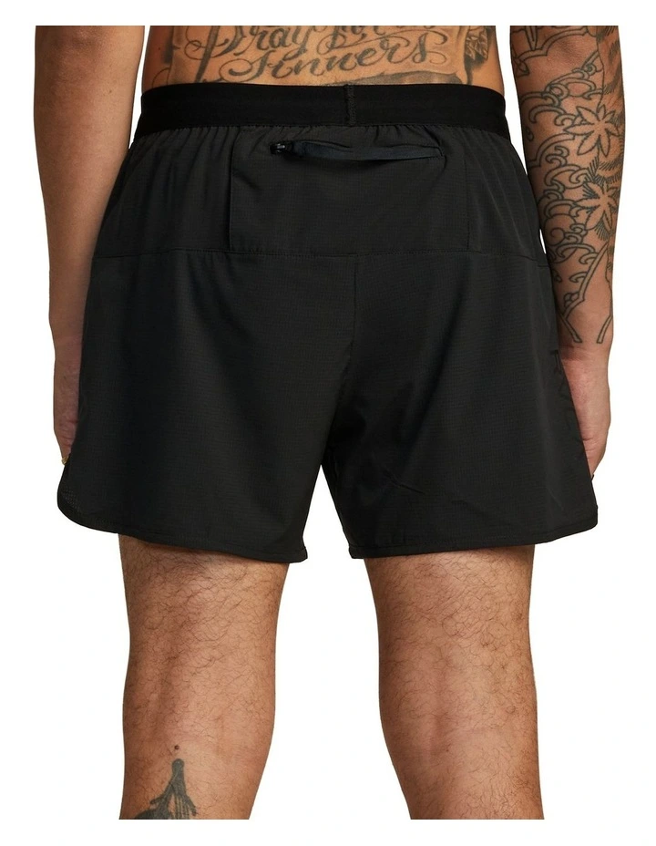 Runner 14 Inch Walkshorts in Black image 6