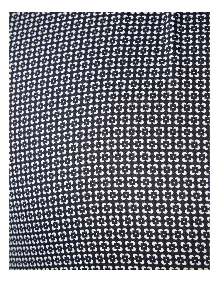Slim Fit Long Sleeve Geo Print Dress Shirt in White/black image 6