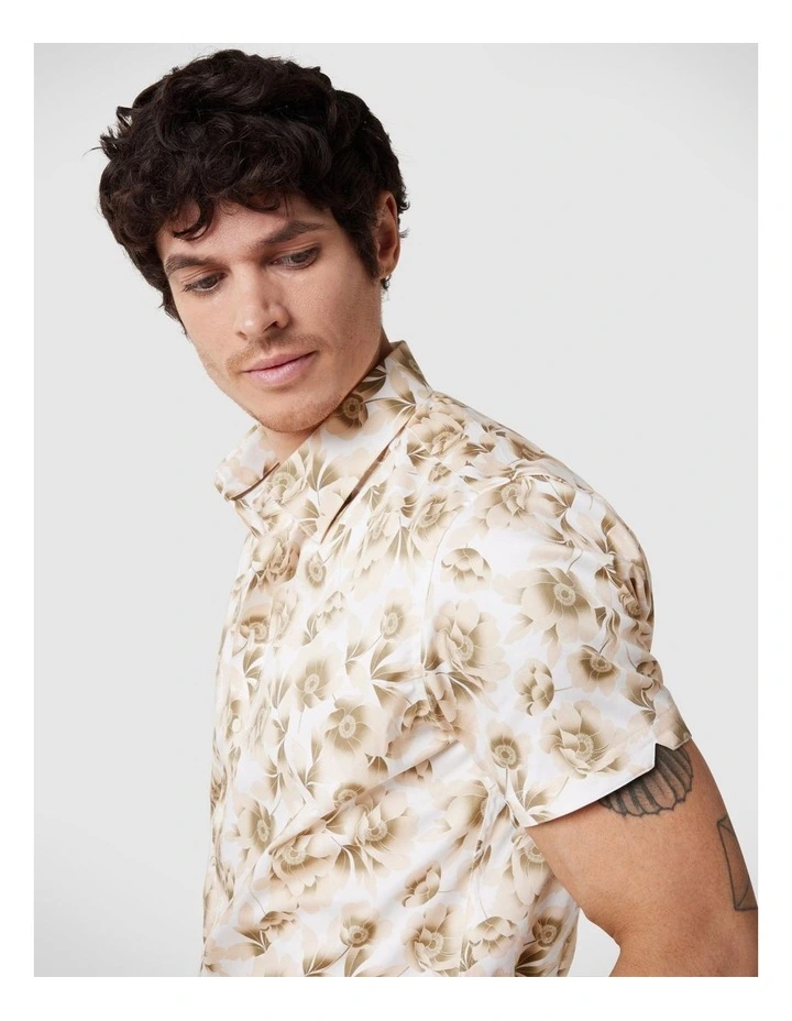 Regular Short Sleeve Floral Shirt in White/Tan image 1