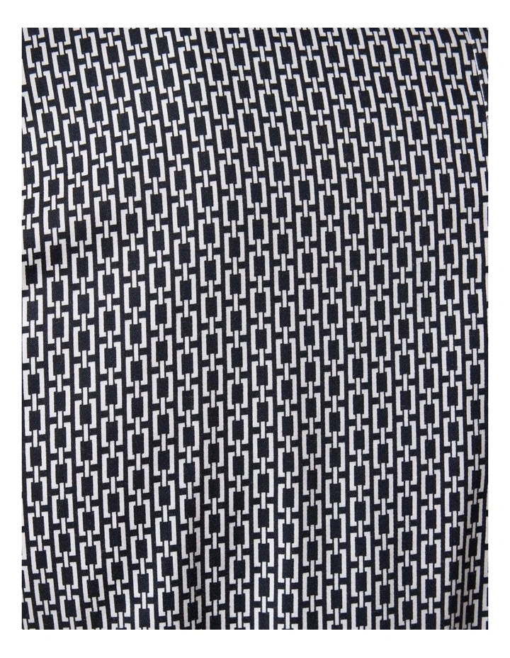 Regular Fit Printed Geo Shirt in Black/White image 7