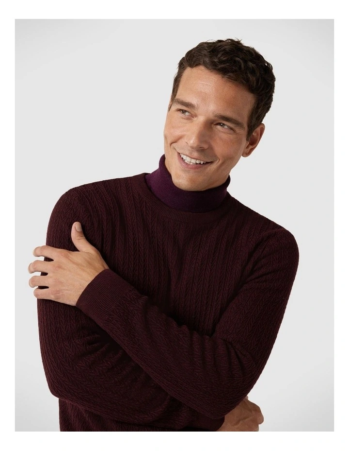 Lightweight Crew Neck Knit in Bordeaux image 4