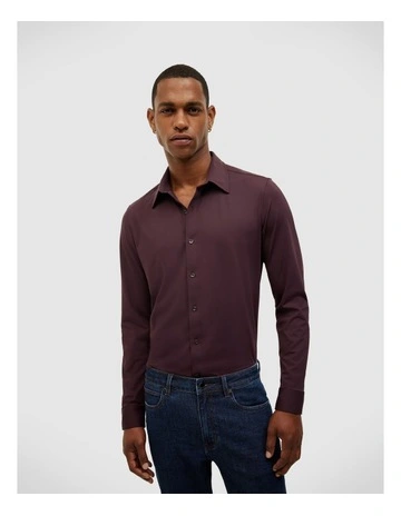 Slim Travel Shirt in Aubergine