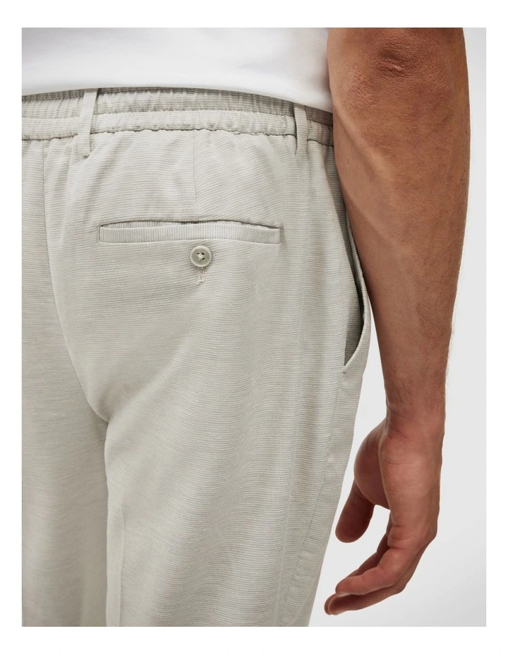 The Everyday Pant in Light Grey image 6