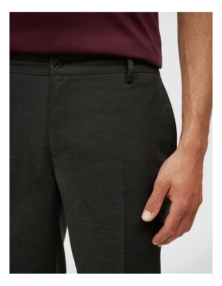 The Everyday Pant in Charcoal image 4