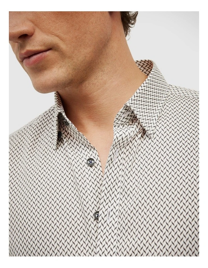 Everett Herringbone Printed Long Sleeve Shirt in Fawn image 4