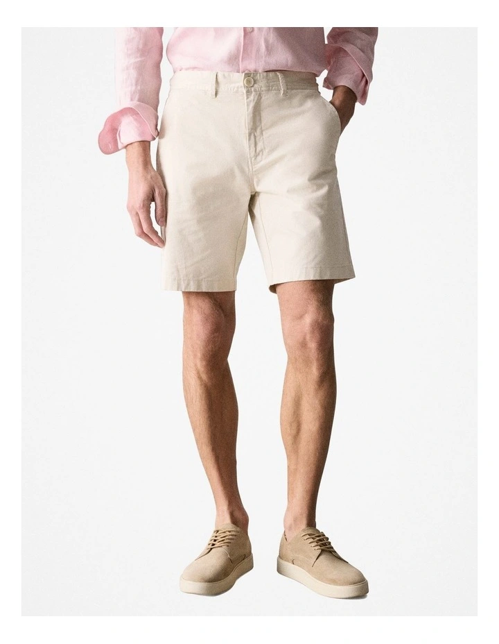 Chino Short in Chalk image 2