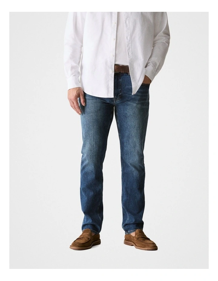Regular Light Wash Jean in Faded Blue image 1