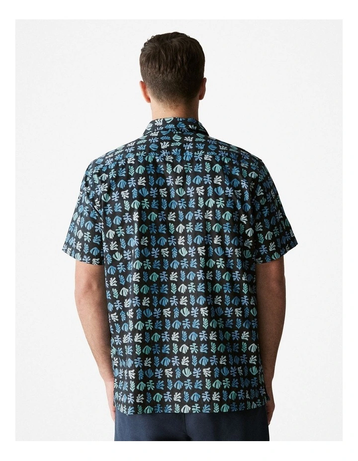 Regular Fit Summer Leaf Print Short Sleeve Shirt in Black image 3